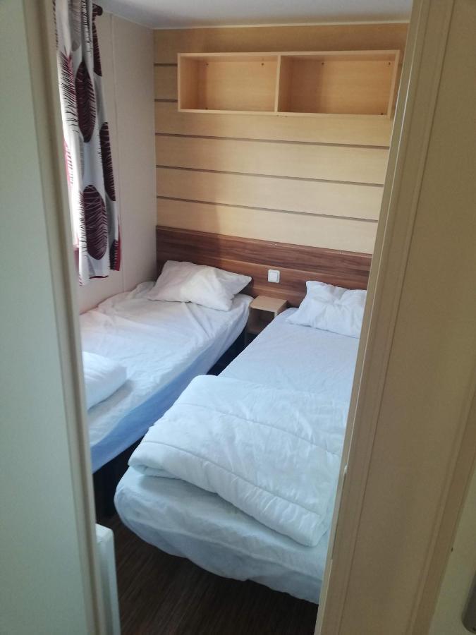 Grand Mobil Home 3Chbr 2Sdb Camping La Carabasse Vias Esterno foto